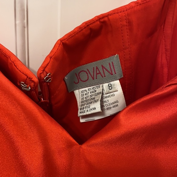 Jovani Prom Gown. red prom dress. Wedding gown, long dress, party dress size8 - Picture 6 of 7